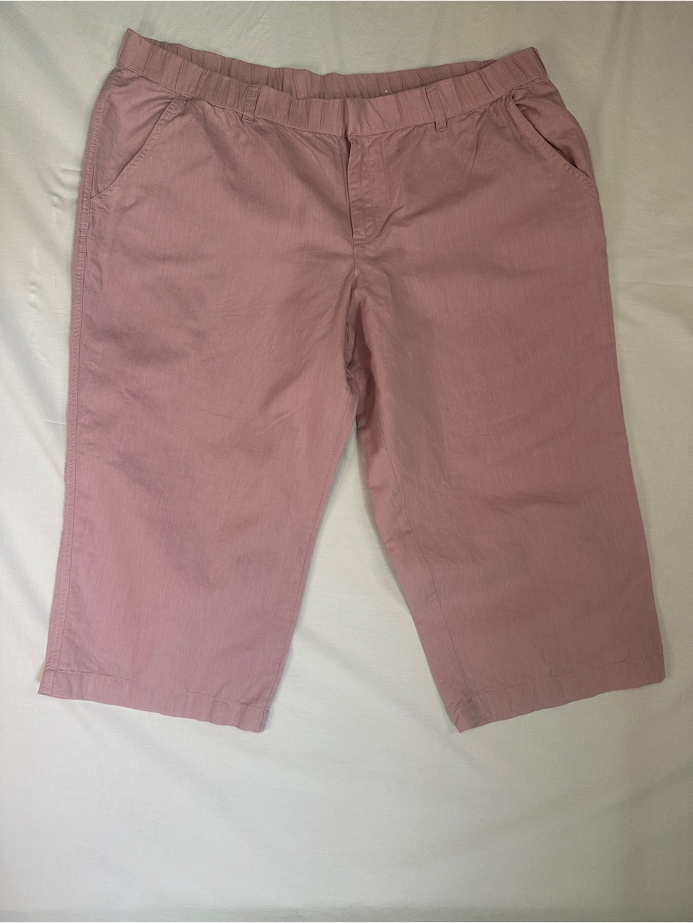 Liz Claiborne Dusty Rose Pull-On Capri Pants